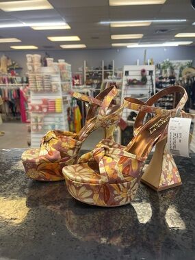 Circus by Sam Edelman Pink Yellow Floral Knotted Platform Slingbacks